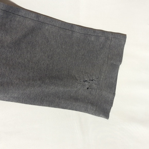 Hugo Boss Men's Size Large Grey & Maroon Joggers - Picture 8 of 9